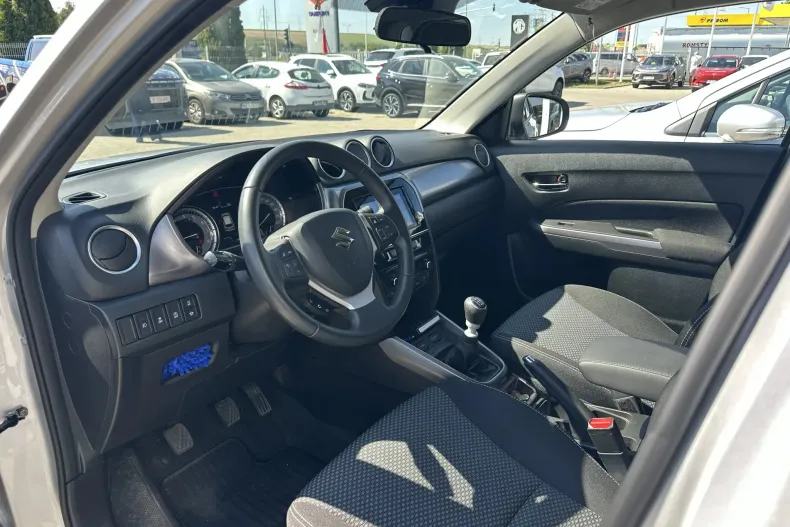 Suzuki Vitara din 2023 cu 22.837 km - oferta SUZ251092 - foto 6