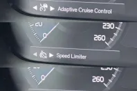 Volvo XC40 din 2022 cu 93.881 km - oferta VOL251103 - foto 31