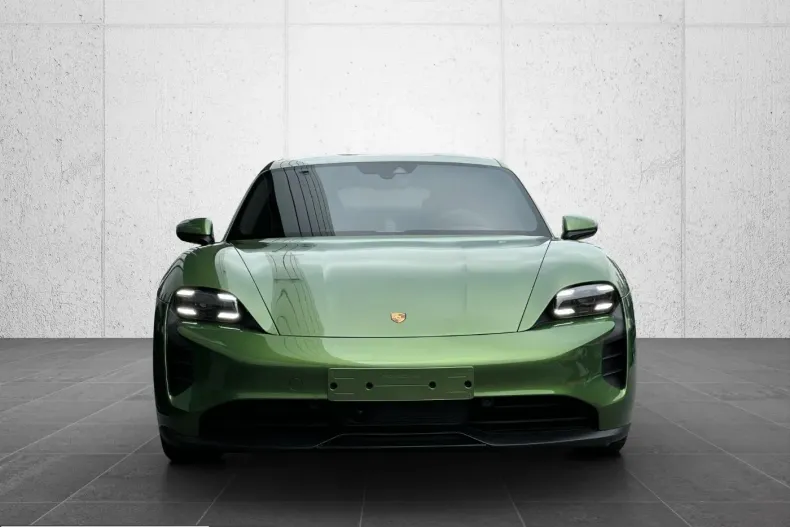 Porsche Taycan din 2023 cu 46.600 km - oferta POR251117 - foto 3