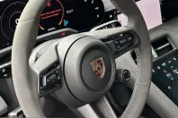 Porsche Taycan din 2023 cu 46.600 km - oferta POR251117 - foto 11