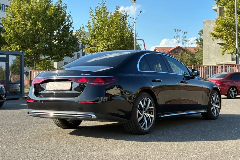 Mercedes-Benz E 300 (Clasa E) din 2024 cu 32.806 km - oferta MER251124 - foto 7