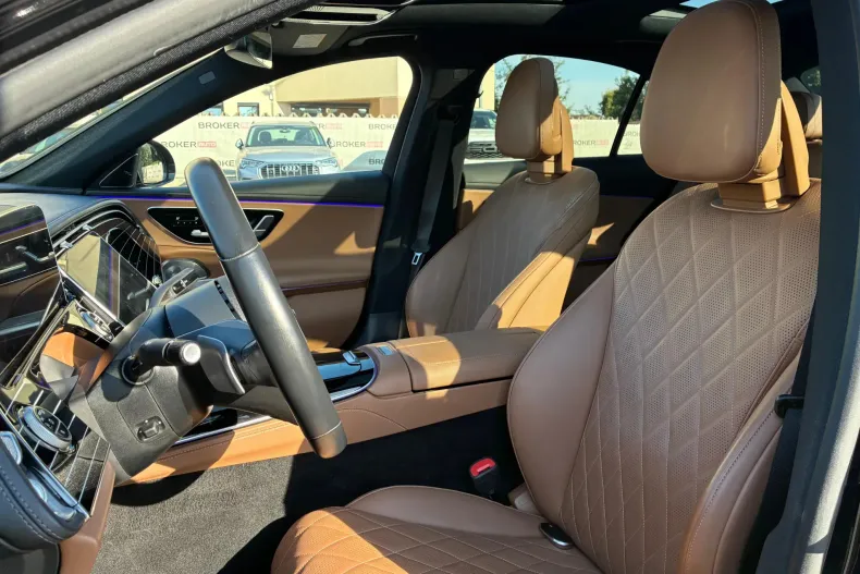 Mercedes-Benz E 300 (Clasa E) din 2024 cu 32.806 km - oferta MER251124 - foto 9