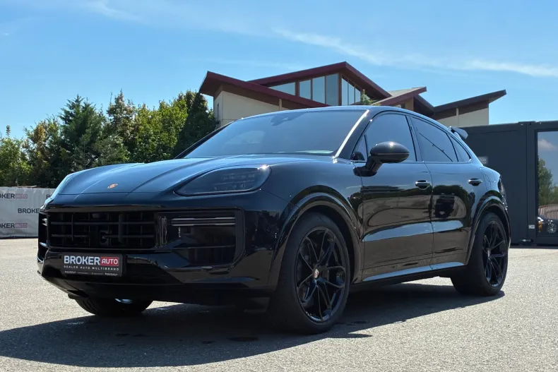 Porsche Cayenne Coupe din 2025 cu 24.212 km - oferta POR251125 - foto 1