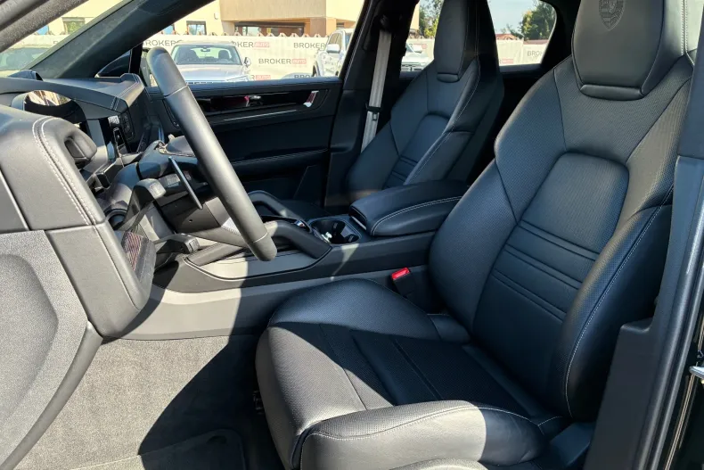 Porsche Cayenne Coupe din 2025 cu 24.212 km - oferta POR251125 - foto 17