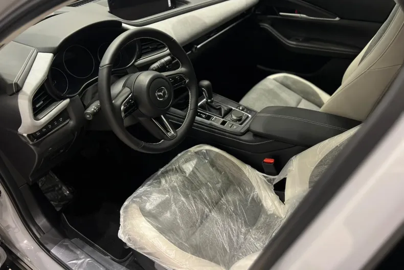 Mazda CX-30 din 2026 cu 2 km - oferta MAZ251130 - foto 9