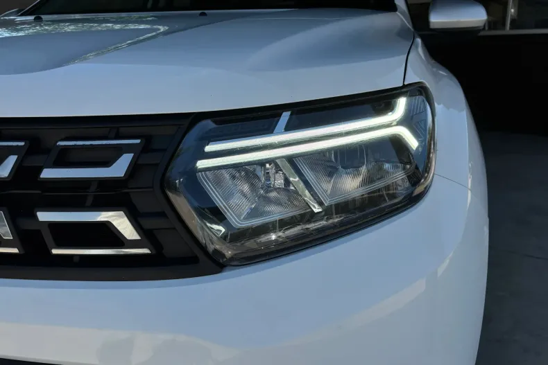 Dacia Duster din 2022 cu 137.696 km - oferta DAC251135 - foto 12