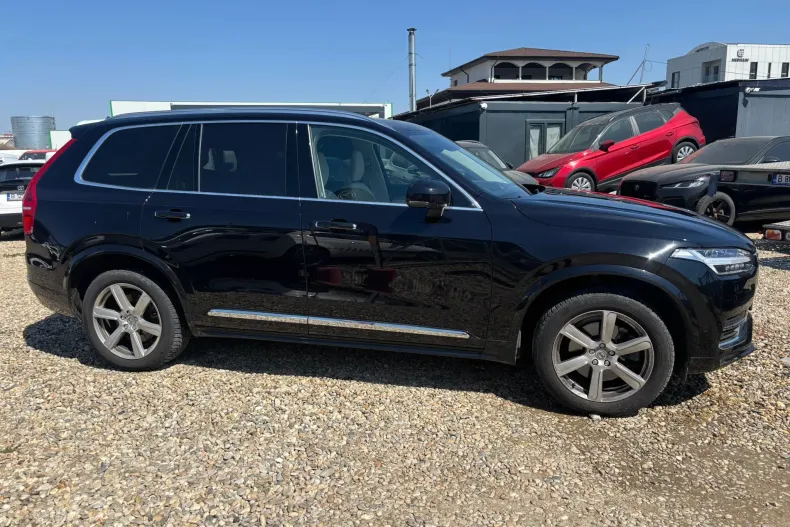 Volvo XC90 din 2022 cu 111.596 km - oferta VOL251138 - foto 4