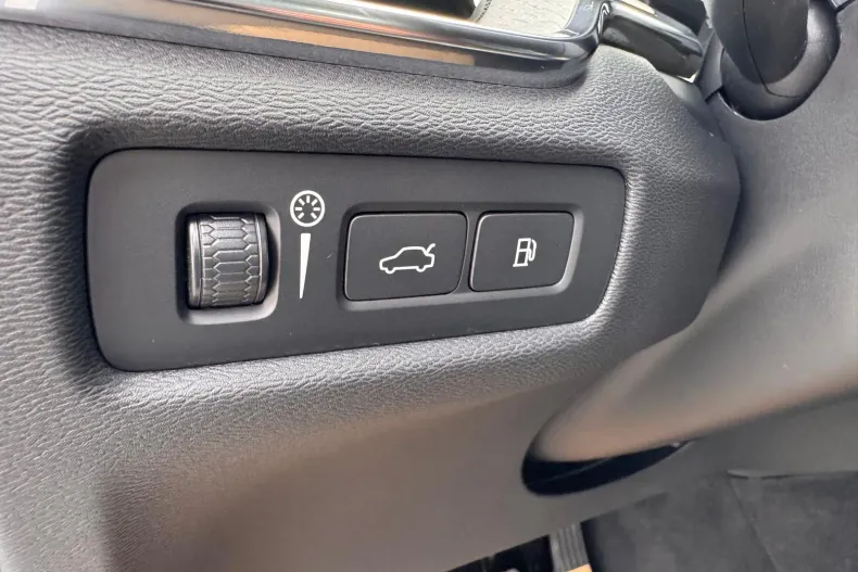 Volvo S60 din 2021 cu 62.329 km - oferta VOL251143 - foto 31