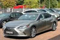 Lexus ES 300 din 2021 cu 84.315 km - oferta LEX251145 - foto 1
