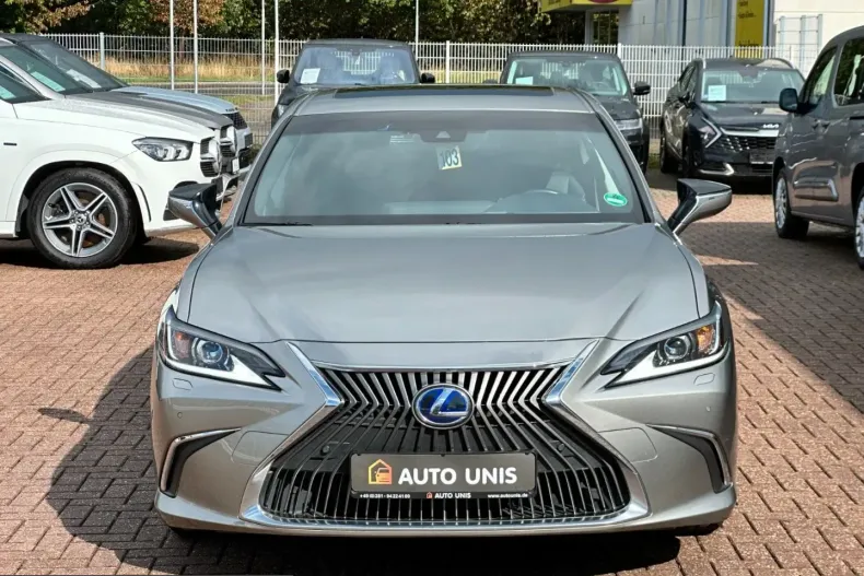 Lexus ES 300 din 2021 cu 84.315 km - oferta LEX251145 - foto 2