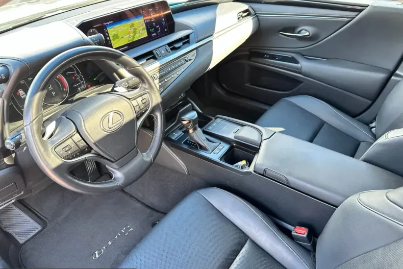 Lexus ES 300 din 2021 cu 84.315 km - oferta LEX251145 - foto 18