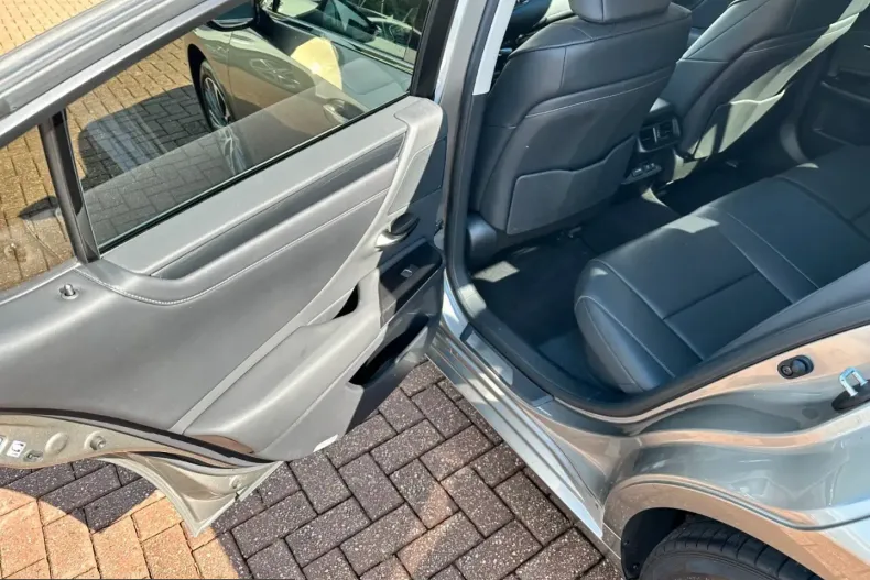 Lexus ES 300 din 2021 cu 84.315 km - oferta LEX251145 - foto 28