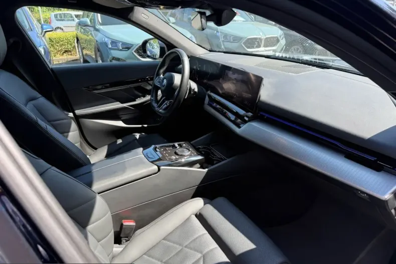 BMW 520 (Seria 5) din 2024 cu 36.576 km - oferta BMW251162 - foto 10