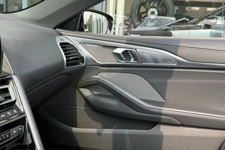 BMW M850 (Seria 8) din 2022 cu 24.115 km - oferta BMW251165 - foto 17