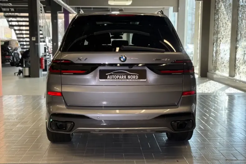 BMW X7 (Seria X) din 2024 cu 43.878 km - oferta BMW251172 - foto 8