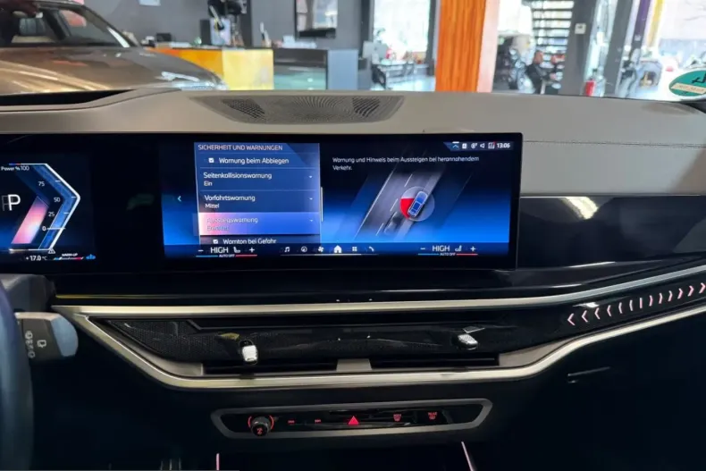 BMW X7 (Seria X) din 2024 cu 43.878 km - oferta BMW251172 - foto 22