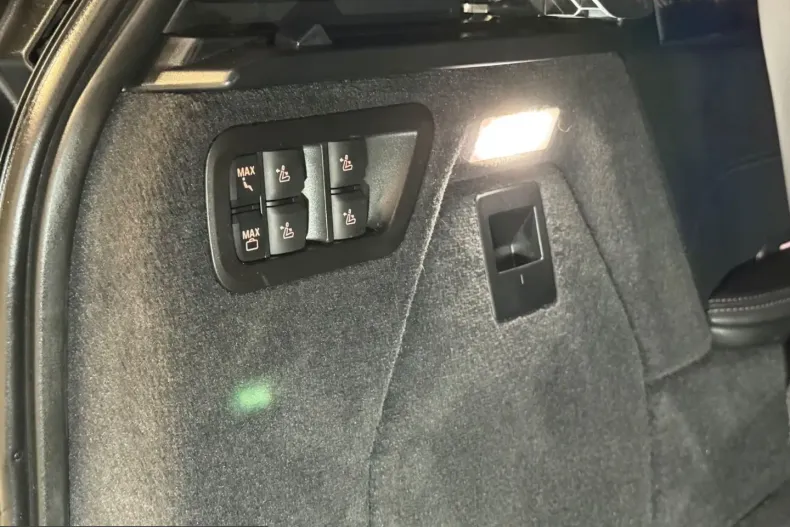 BMW X7 (Seria X) din 2024 cu 43.878 km - oferta BMW251172 - foto 30