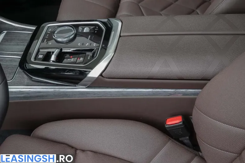 BMW 740 (Seria 7) din 2025 cu 15.936 km - oferta BMW251174 - foto 10