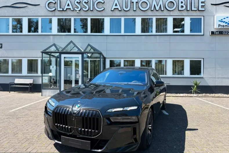 BMW 740 (Seria 7) din 2025 cu 79.158 km - oferta BMW251175 - foto 1