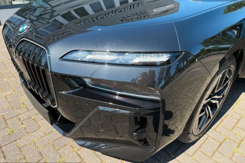BMW 740 (Seria 7) din 2025 cu 79.158 km - oferta BMW251175 - foto 26