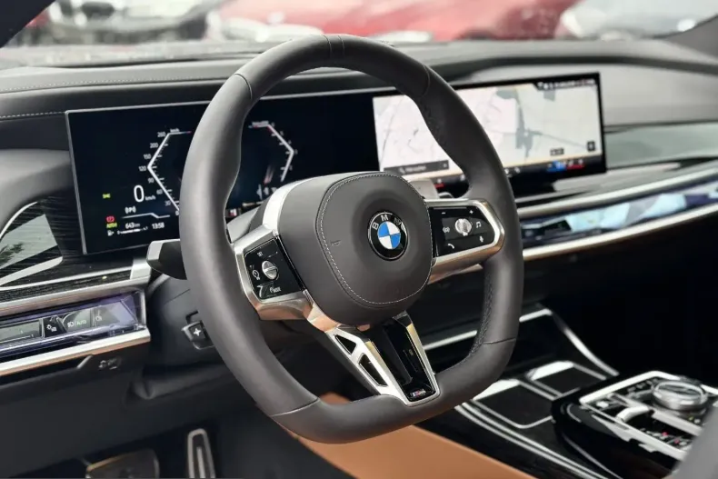 BMW 740 (Seria 7) din 2025 cu 12.250 km - oferta BMW251176 - foto 7