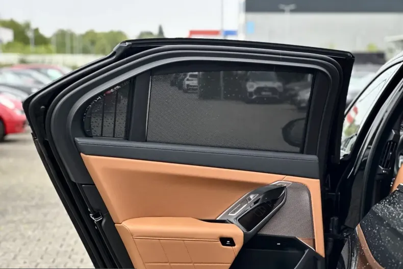 BMW 740 (Seria 7) din 2025 cu 12.250 km - oferta BMW251176 - foto 13