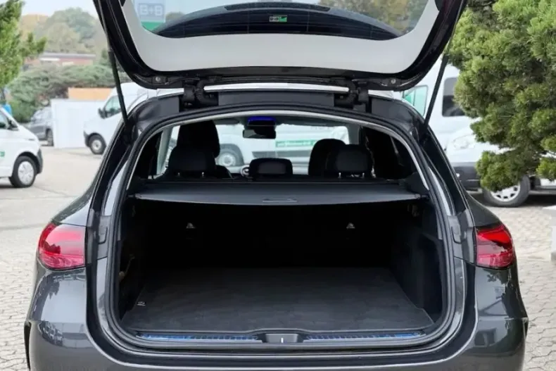 Mercedes-Benz GLC 220 (Clasa GLC) din 2024 cu 57.940 km - oferta MER251186 - foto 4