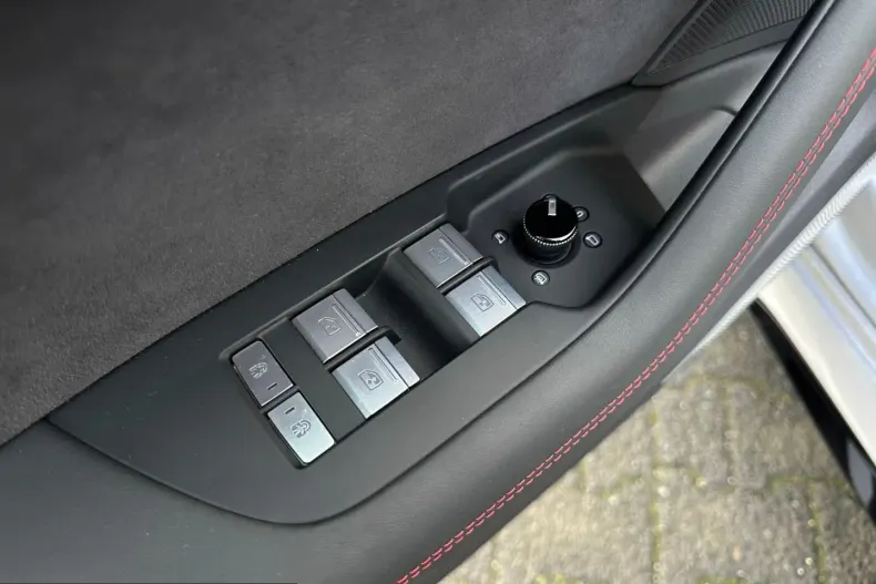 Audi RS6 din 2025 cu 14.390 km - oferta AUD251188 - foto 27