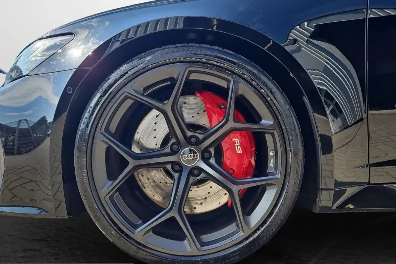 Audi RS6 din 2025 cu 43.778 km - oferta AUD251197 - foto 4