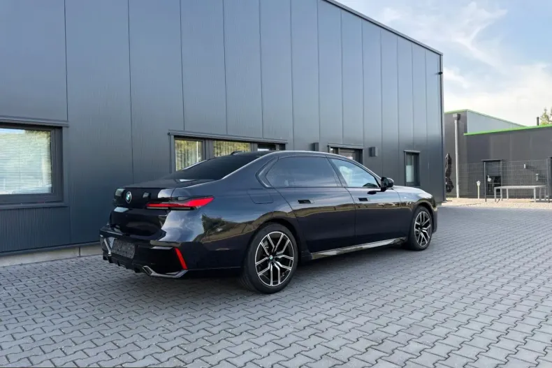 BMW 740 (Seria 7) din 2024 cu 63.280 km - oferta BMW251212 - foto 5