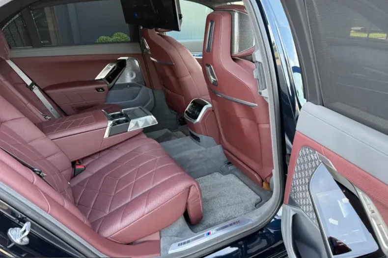 BMW 740 (Seria 7) din 2024 cu 63.280 km - oferta BMW251212 - foto 15