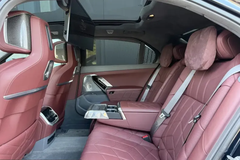 BMW 740 (Seria 7) din 2024 cu 63.280 km - oferta BMW251212 - foto 21