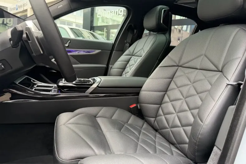 BMW 740 (Seria 7) din 2025 cu 22.110 km - oferta BMW251213 - foto 15