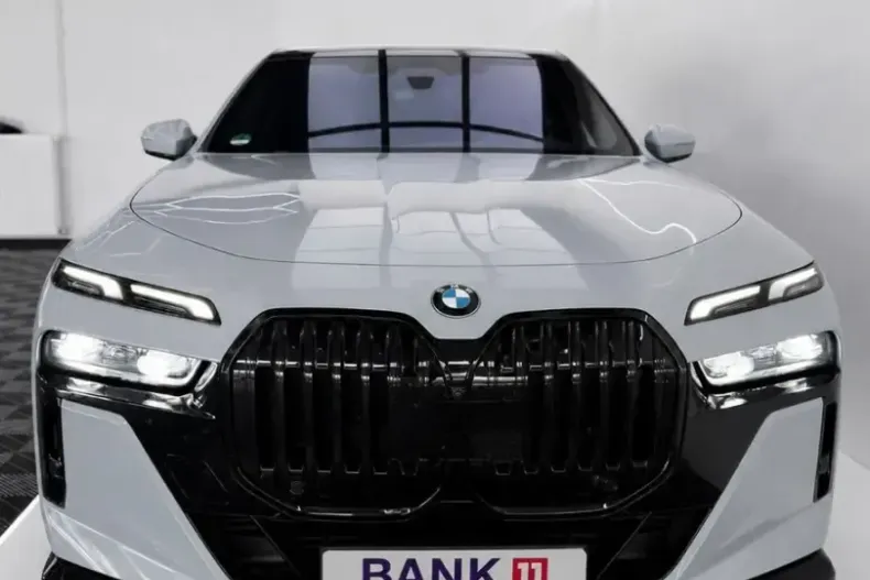 BMW 740 (Seria 7) din 2024 cu 43.433 km - oferta BMW251216 - foto 2