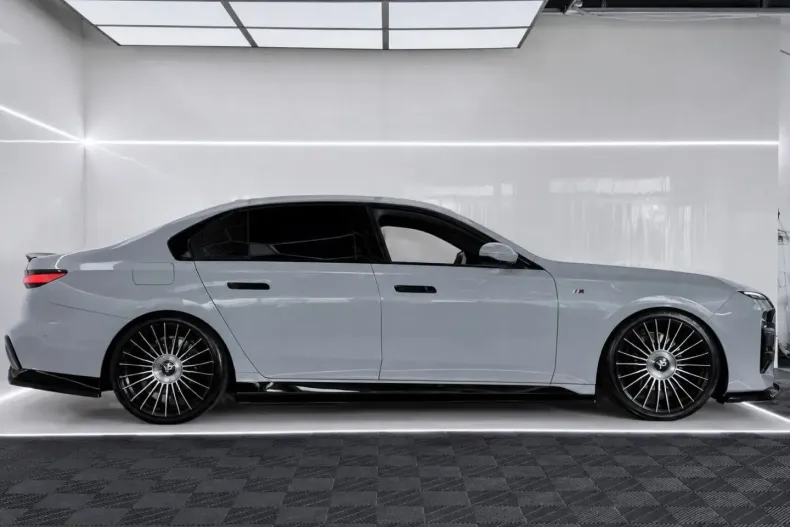 BMW 740 (Seria 7) din 2024 cu 43.433 km - oferta BMW251216 - foto 5