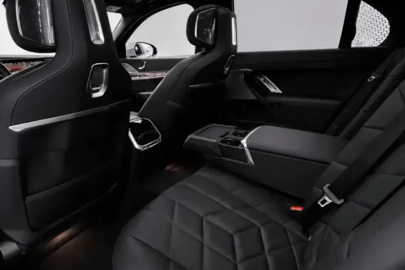 BMW 740 (Seria 7) din 2024 cu 43.433 km - oferta BMW251216 - foto 23