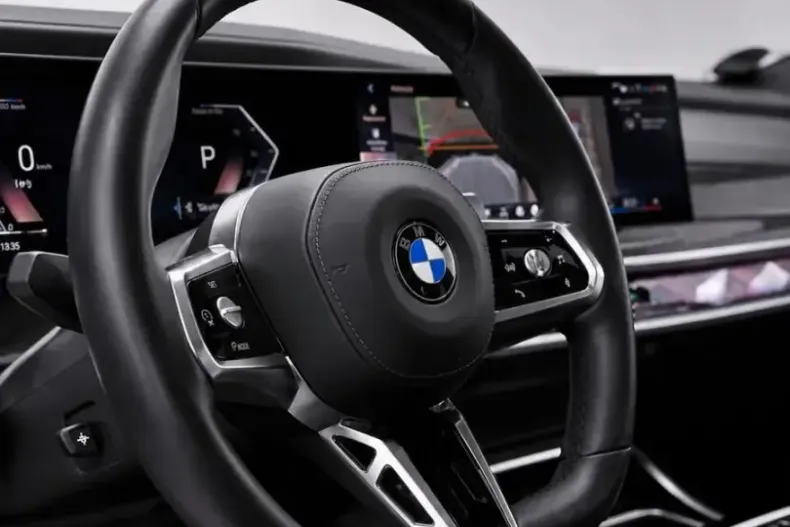 BMW 740 (Seria 7) din 2024 cu 43.433 km - oferta BMW251216 - foto 39