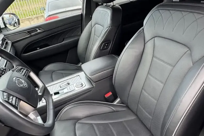 Ssangyong REXTON din 2025 cu 9.189 km - oferta SSA251219 - foto 7
