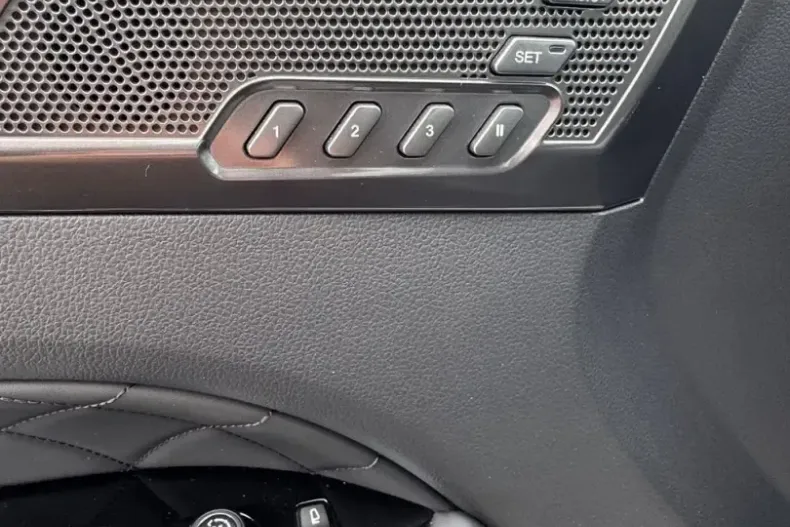 Ssangyong REXTON din 2025 cu 9.189 km - oferta SSA251219 - foto 8