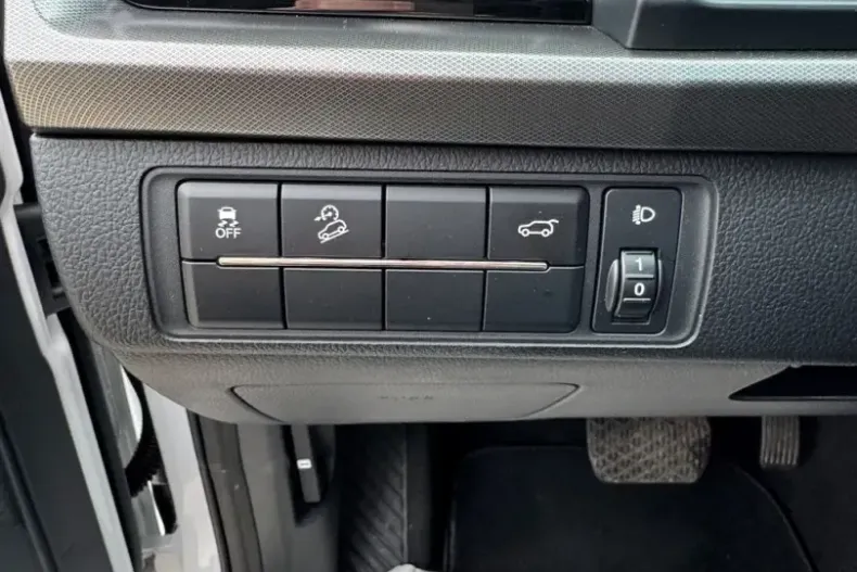 Ssangyong REXTON din 2025 cu 9.189 km - oferta SSA251219 - foto 9