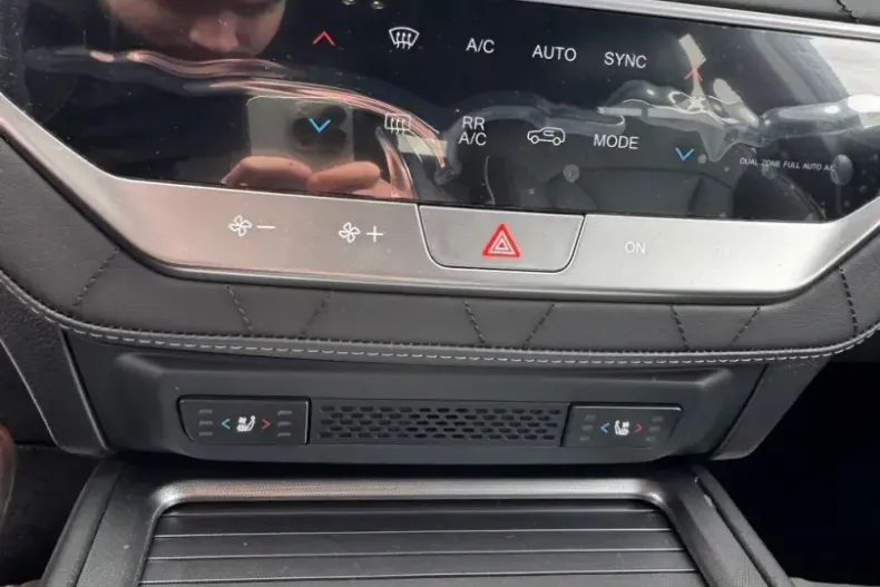 Ssangyong REXTON din 2025 cu 9.189 km - oferta SSA251219 - foto 21