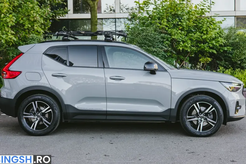Volvo XC40 din 2023 cu 56.000 km - oferta VOL251227 - foto 3