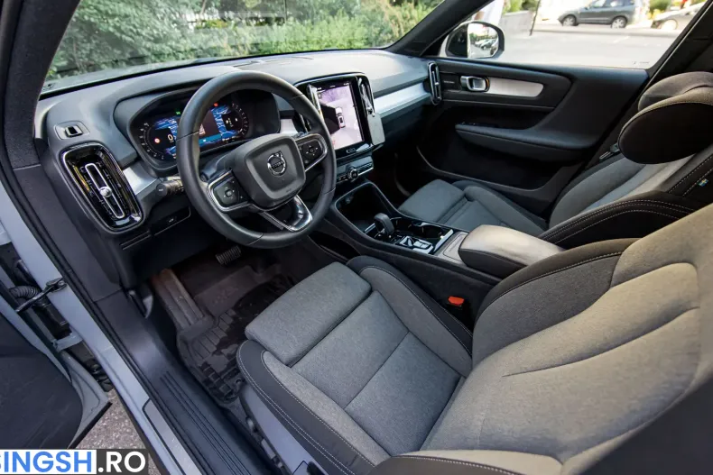 Volvo XC40 din 2023 cu 56.000 km - oferta VOL251227 - foto 9