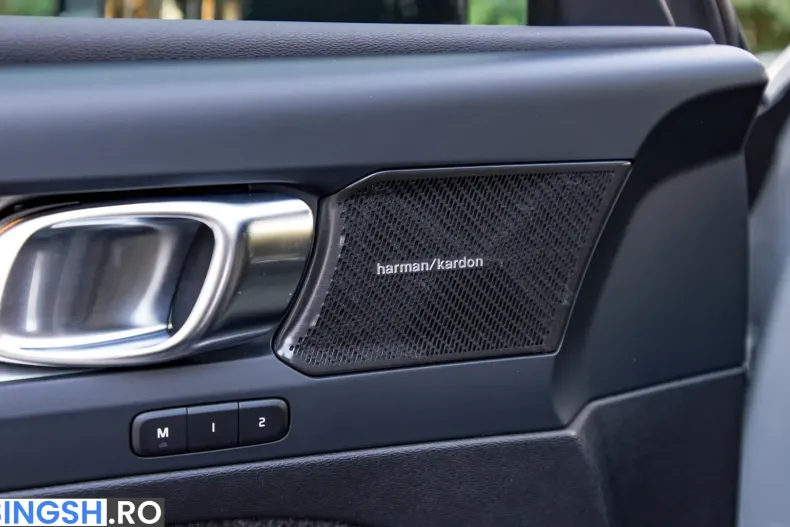 Volvo XC40 din 2023 cu 56.000 km - oferta VOL251227 - foto 19