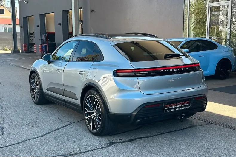 Porsche Macan din 2025 cu 18.606 km - oferta POR251242 - foto 2