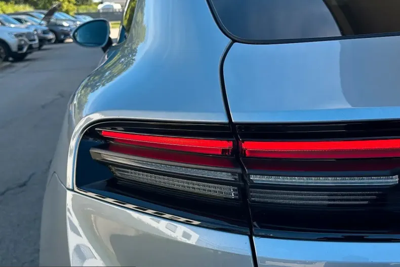 Porsche Macan din 2025 cu 18.606 km - oferta POR251242 - foto 10