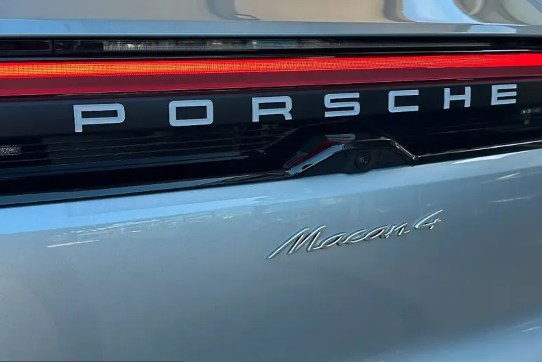 Porsche Macan din 2025 cu 18.606 km - oferta POR251242 - foto 12