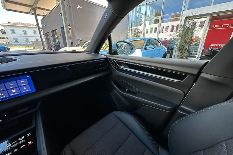 Porsche Macan din 2025 cu 18.606 km - oferta POR251242 - foto 29