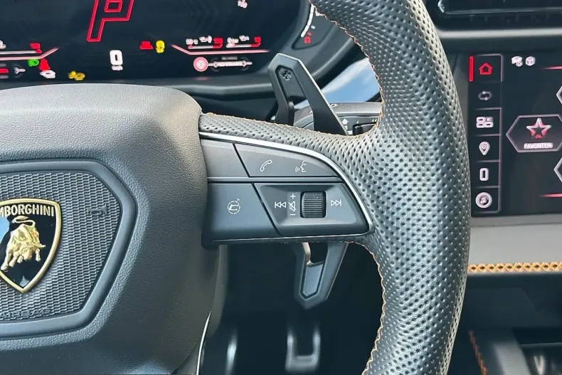 Lamborghini Urus din 2025 cu 8.990 km - oferta LAM251243 - foto 26