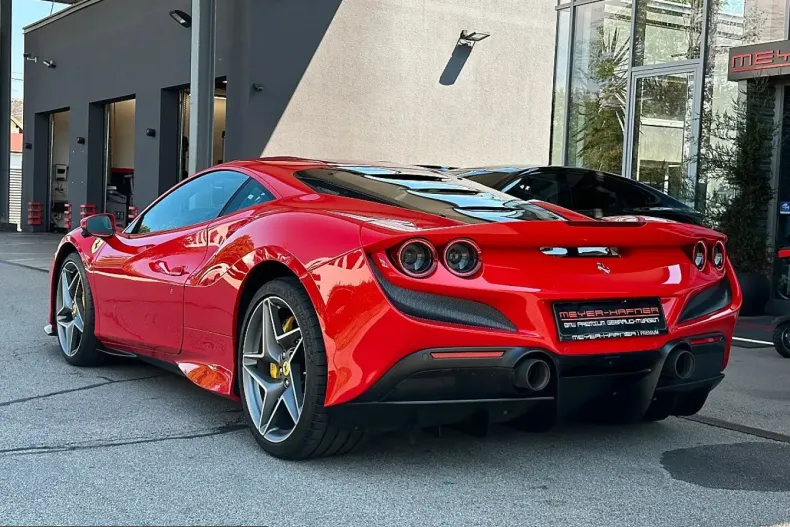 Ferrari Altele din 2022 cu 5.000 km - oferta FER251246 - foto 2